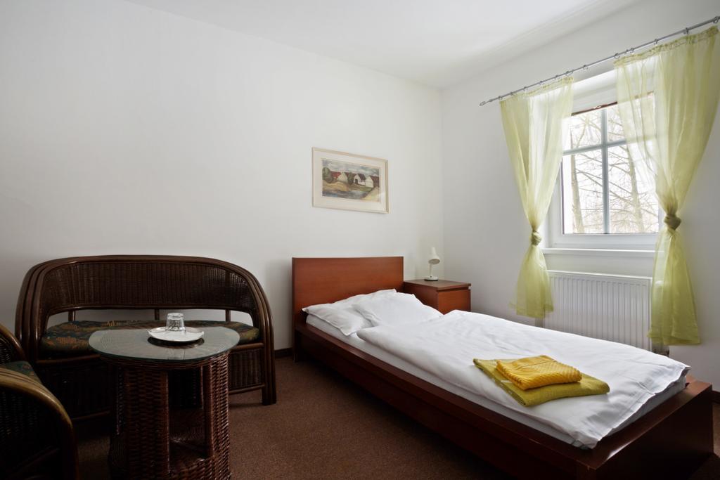Blanik Hotel Яхимов Екстериор снимка